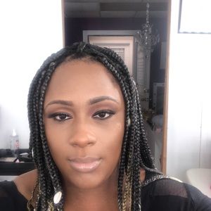 Meet your Posher, Lashonda